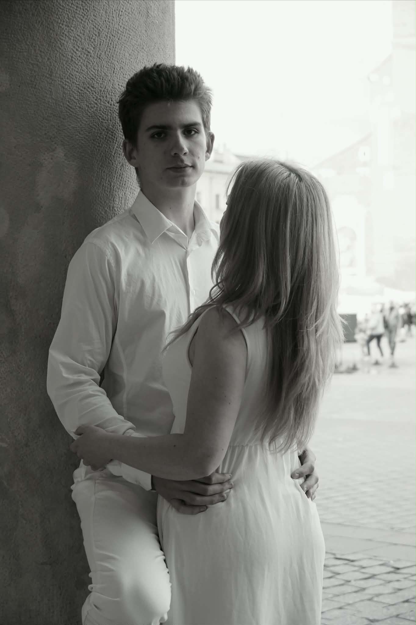 The photo which shows lovers